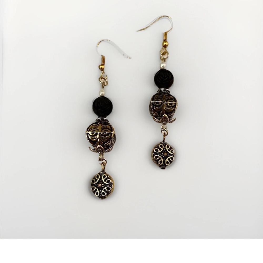 Wicca Wisdom and Intuition Black and gold owl earrings #magic #wicca #witchy